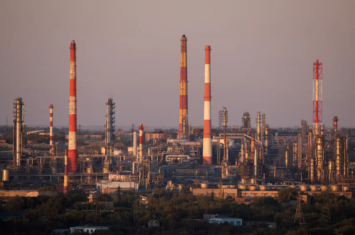 Нафта Brent злетіла понад 82 долари: війна на Близькому Сході сколихнула світові ринки